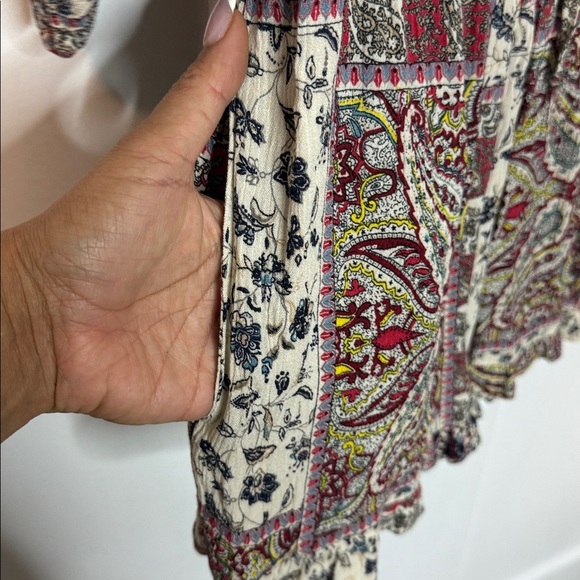 American Eagle Outfitters Red and Cream Paisley Romper - Boho - Small - Picture 4 of 8